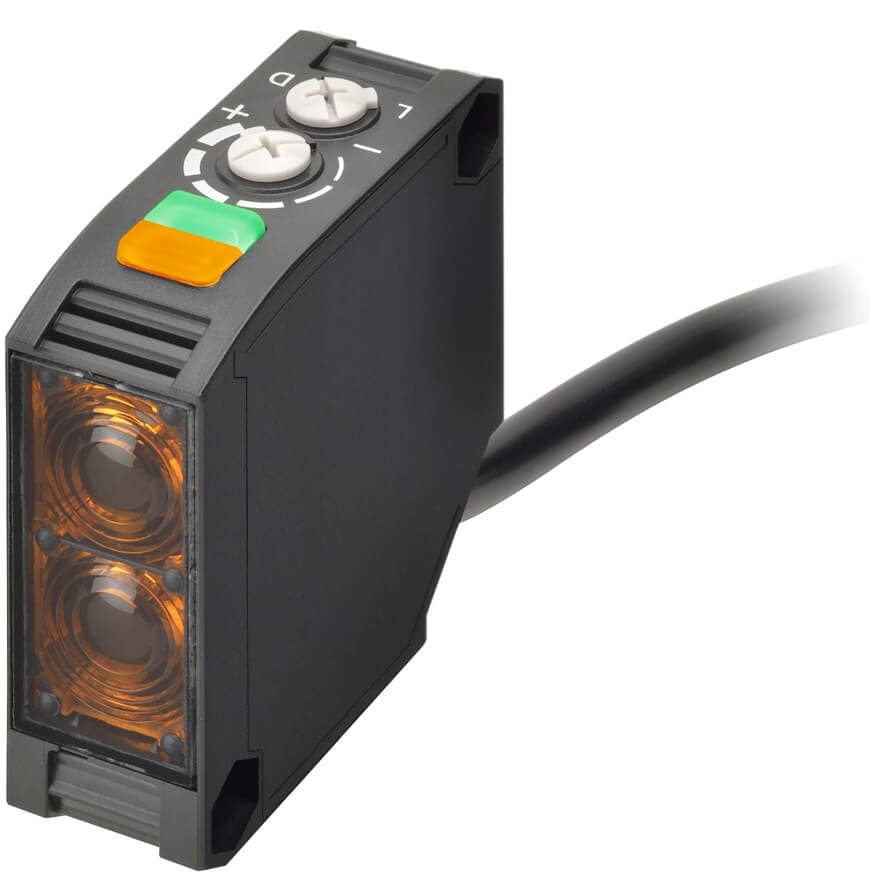 Sensor fotoeléctrico con fuente incorporada E3JK - código E3JKDR11C - Omron