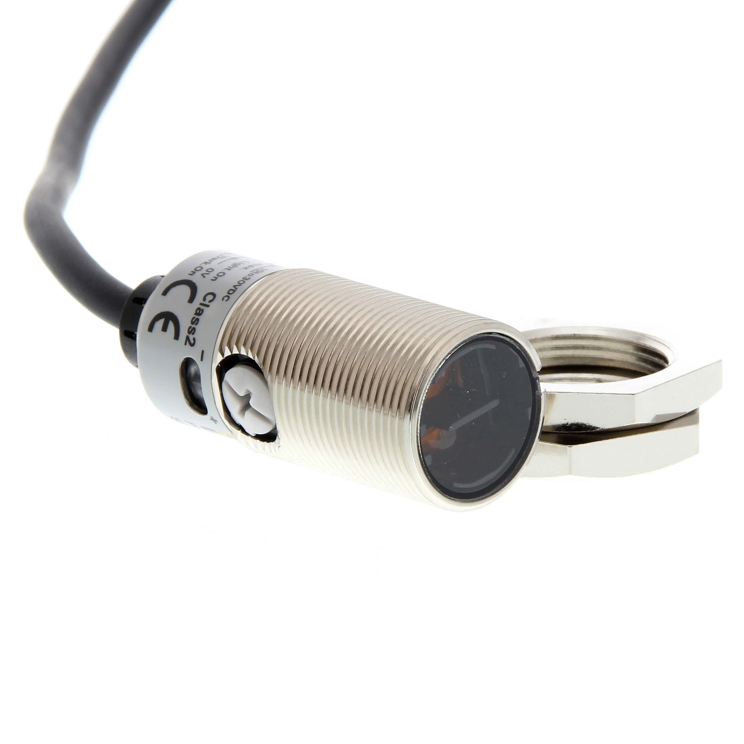 Sensor fotoeléctrico difuso E3FB - código E3FBDP12 - Omron